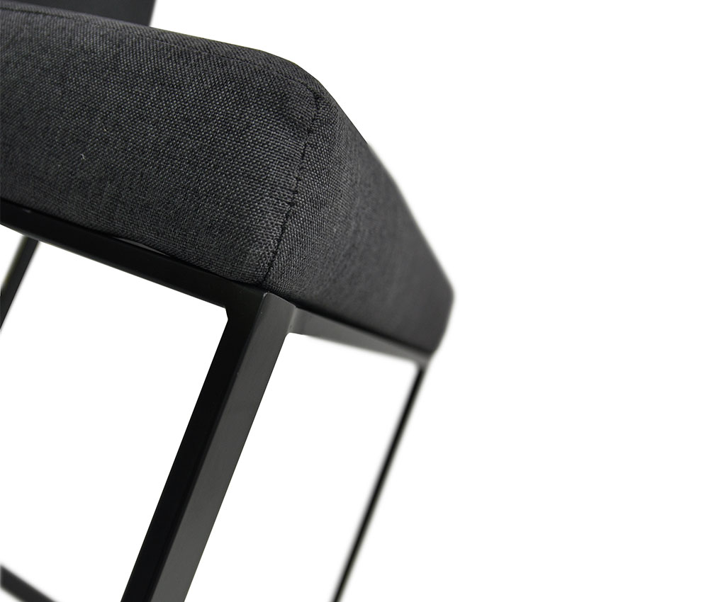 E black DC DG 1020×850 04