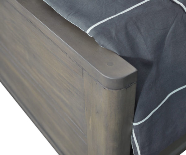 Terrence bed 04